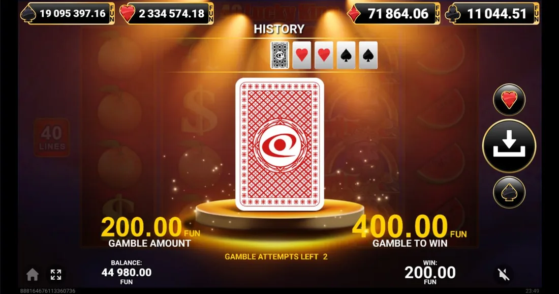 40 Lucky King-ის Gamble ფუნქცია ამობრუნებული ბარათით, 200 რისკის თანხით და 400 მოსალოდნელი მოგებით